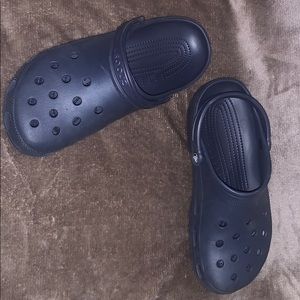 Men’s size 11 crocs